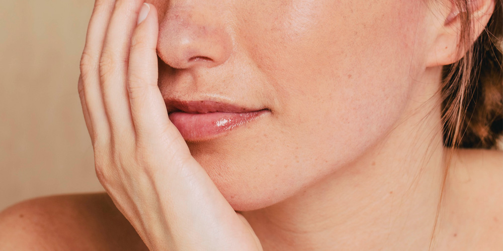 Het verschil tussen een droge en vochtarme huid – en wat je daaraan kunt doen